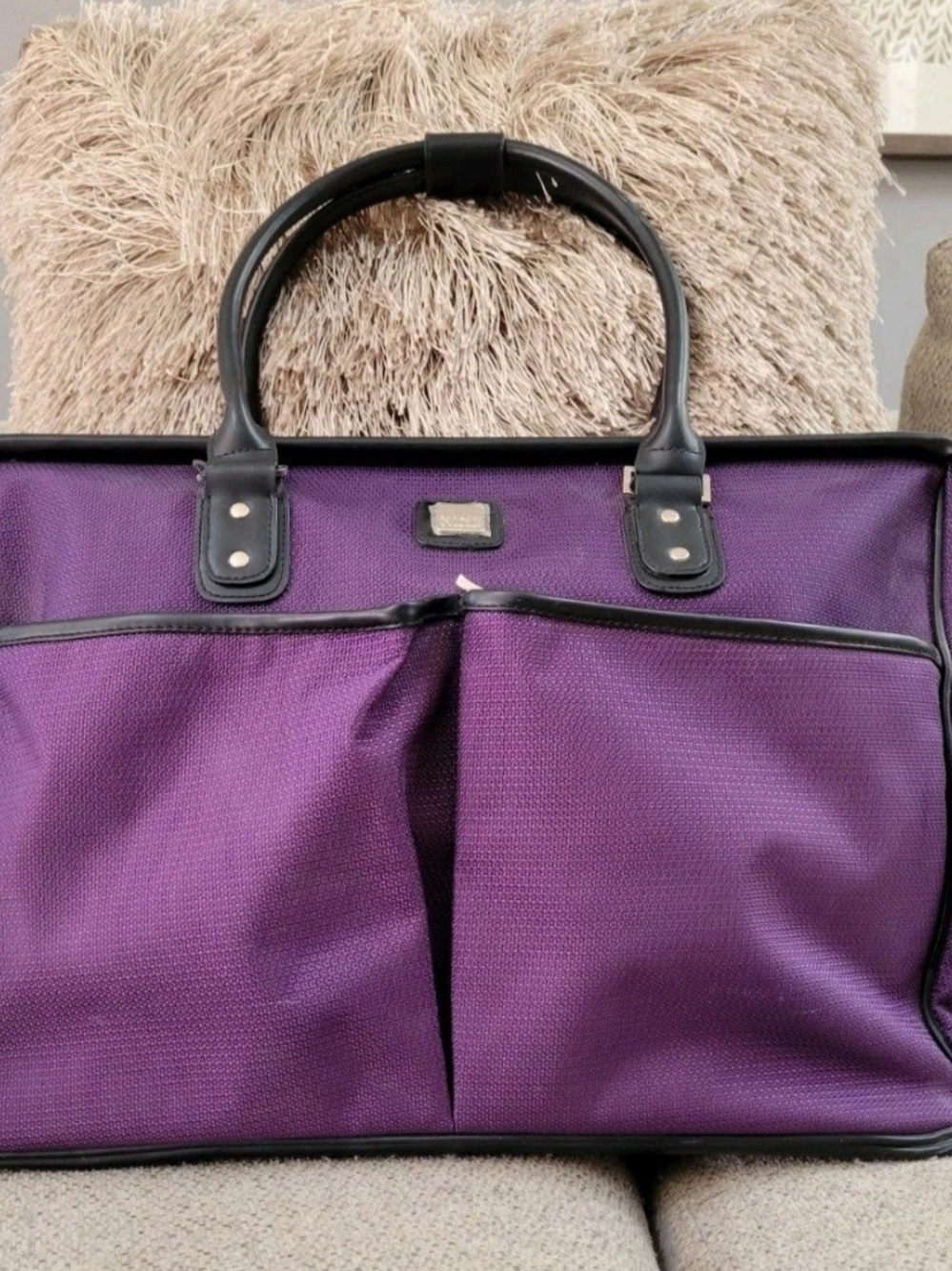 Nine & Company Purple Tote Travel Overnight Bag Many Pockets Opens Wide